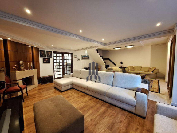 Imagem Casa com 4 Quartos para Alugar, 371 m² em Jardim Das Américas - Curitiba Imagem Casa com 4 Quartos para Alugar, 371 m² em Jardim Das Américas - Curitiba