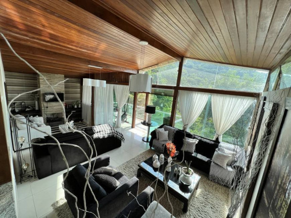 Imagem Casa com 6 Quartos à Venda,  em Itaipú - Niterói