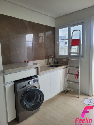 Imagem Casa com 4 Quartos à Venda, 306 m² em Campeche - Florianópolis