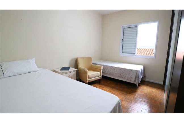 Imagem Casa com 3 Quartos à Venda, em Chácara Santo Antônio (zona Sul) - São Paulo Imagem Casa com 3 Quartos à Venda, em Chácara Santo Antônio (zona Sul) - São Paulo