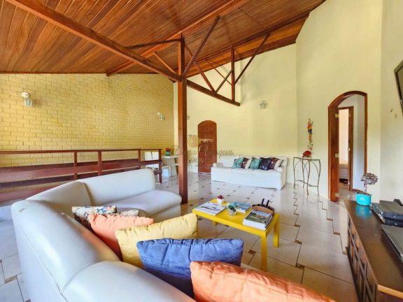 Imagem Casa com 4 Quartos à Venda, 640 m² em Vale Alpino - Teresópolis