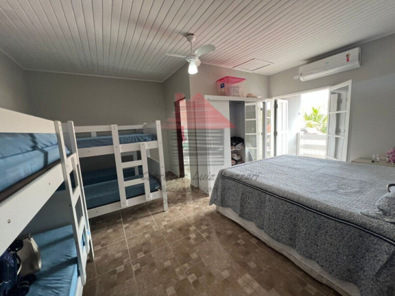 Imagem Casa com 3 Quartos à Venda, 240 m² em Jardim Imperador - Peruíbe
