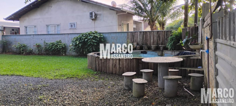 Imagem Casa com 3 Quartos à Venda, 286 m² em Centro - Balneário Barra Do Sul Imagem Casa com 3 Quartos à Venda, 286 m² em Centro - Balneário Barra Do Sul