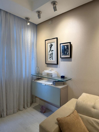 Imagem Imóvel com 2 Quartos à Venda, 126 m² em Icaraí - Niterói Imagem Imóvel com 2 Quartos à Venda, 126 m² em Icaraí - Niterói
