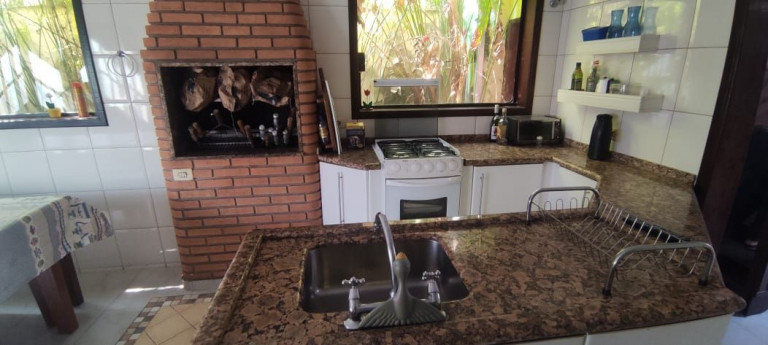 Imagem Casa com 3 Quartos à Venda, 232 m² em Indaiá - Caraguatatuba Imagem Casa com 3 Quartos à Venda, 232 m² em Indaiá - Caraguatatuba