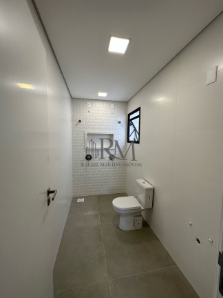 Imagem Sobrado com 3 Quartos à Venda, 183 m² em Bairro Deltaville - Biguaçu Imagem Sobrado com 3 Quartos à Venda, 183 m² em Bairro Deltaville - Biguaçu