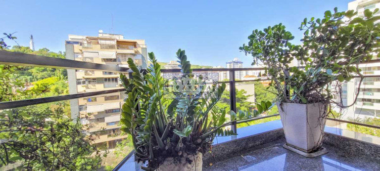 Imagem Apartamento com 3 Quartos à Venda, 215 m² em Santa Rosa - Niterói Imagem Apartamento com 3 Quartos à Venda, 215 m² em Santa Rosa - Niterói