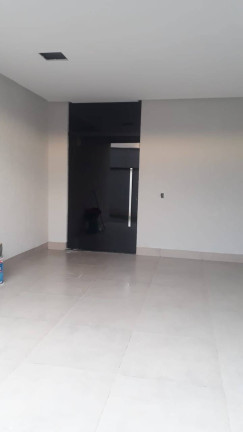 Imagem Casa com 3 Quartos à Venda, em Goiânia Imagem Casa com 3 Quartos à Venda, em Goiânia