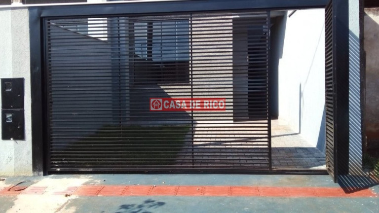Casa com 3 Quartos à Venda, 80 m² em Catuai - Londrina