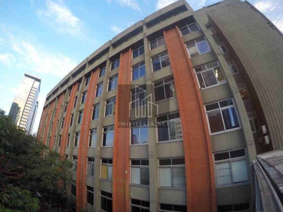 Imóvel Comercial para Alugar, 15.931 m² em Alphaville Empresarial - Barueri