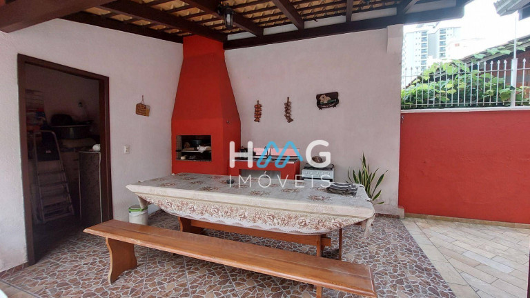 Imagem Casa com 3 Quartos à Venda, 200 m² em Meia Praia - Itapema Imagem Casa com 3 Quartos à Venda, 200 m² em Meia Praia - Itapema