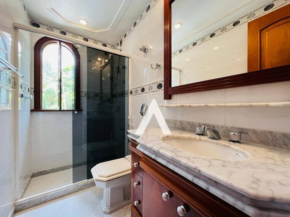 Imagem Casa com 7 Quartos à Venda, 752 m² em Parque Do Imbui - Teresópolis