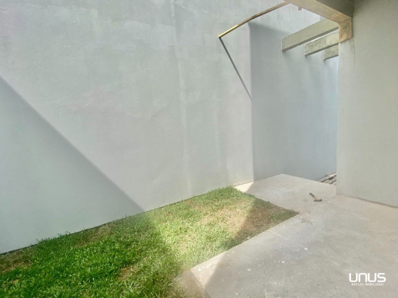 Imagem Sobrado com 2 Quartos à Venda, 105 m² em Potecas - São José