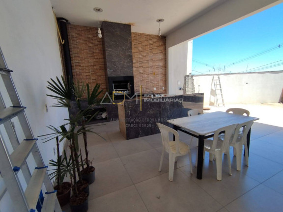 Imagem Casa com 3 Quartos à Venda, 360 m² em Lívia Ii - Botucatu