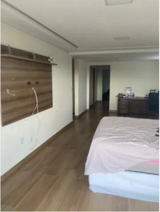 Imagem Casa com 6 Quartos à Venda, 600 m² em Patamares - Salvador Imagem Casa com 6 Quartos à Venda, 600 m² em Patamares - Salvador