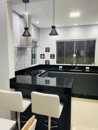 Imagem Casa com 3 Quartos à Venda, 134 m² em Jardim Icaraiba - Peruíbe Imagem Casa com 3 Quartos à Venda, 134 m² em Jardim Icaraiba - Peruíbe