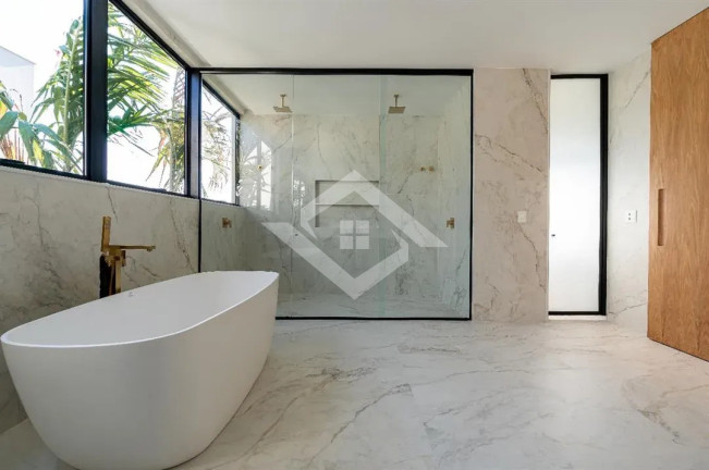 Imagem Casa com 5 Quartos à Venda, 995 m² em Barra Da Tijuca - Rio De Janeiro Imagem Casa com 5 Quartos à Venda, 995 m² em Barra Da Tijuca - Rio De Janeiro