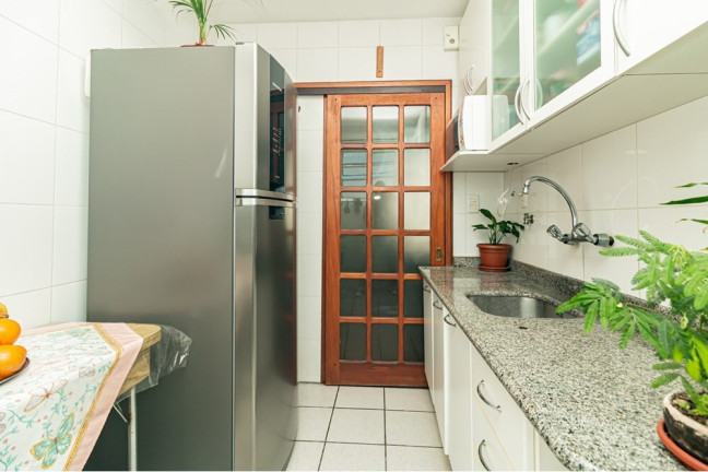 Imagem Apartamento com 2 Quartos à Venda, 58 m² em Vila Ipiranga - Porto Alegre