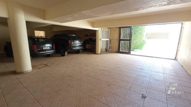 Imagem Imóvel com 8 Quartos à Venda, 1.080 m² em Setiba - Guarapari