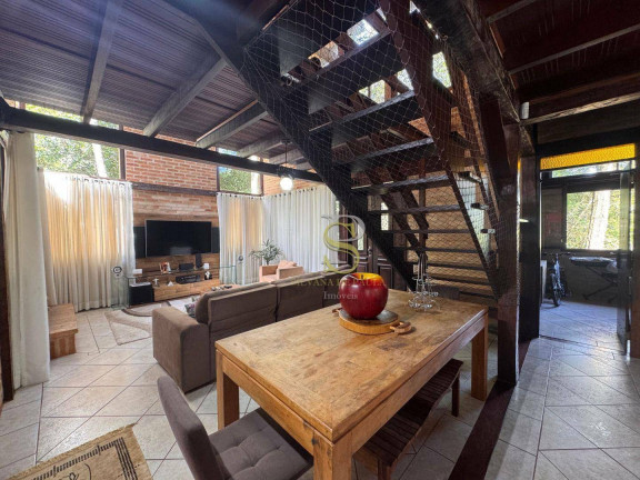 Imagem Casa com 3 Quartos à Venda, 300 m² em Serra Da Cantareira - Mairiporã Imagem Casa com 3 Quartos à Venda, 300 m² em Serra Da Cantareira - Mairiporã