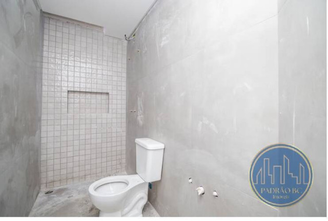 Imagem Casa com 3 Quartos à Venda, 90 m² em Xaxim - Curitiba Imagem Casa com 3 Quartos à Venda, 90 m² em Xaxim - Curitiba