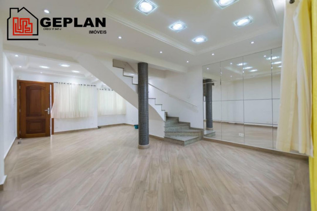 Imagem Sobrado com 3 Quartos à Venda, 240 m² em Cambuci - São Paulo Imagem Sobrado com 3 Quartos à Venda, 240 m² em Cambuci - São Paulo