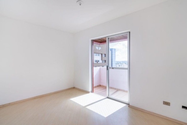 Imagem Apartamento com 3 Quartos à Venda, 70 m² em Bacacheri - Curitiba