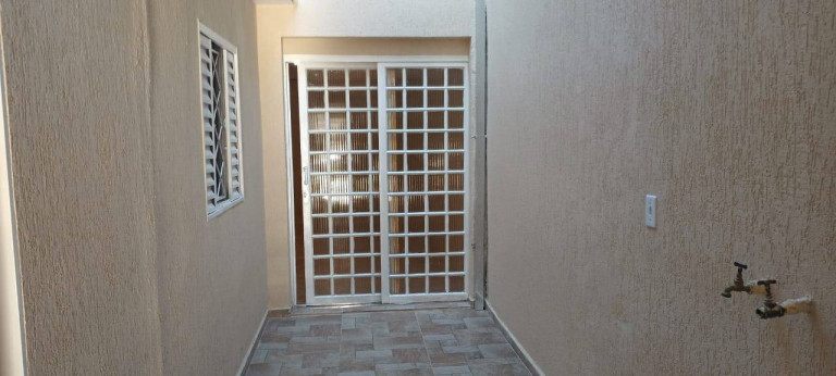 Imagem Casa com 4 Quartos à Venda, 250 m² em Jardim Jaraguá - Taubaté