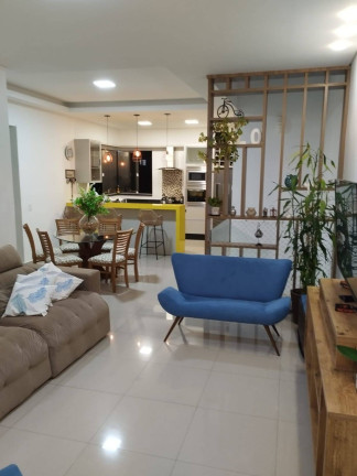 Imagem Casa com 3 Quartos à Venda, 263 m² em Centro - Barra Velha Imagem Casa com 3 Quartos à Venda, 263 m² em Centro - Barra Velha