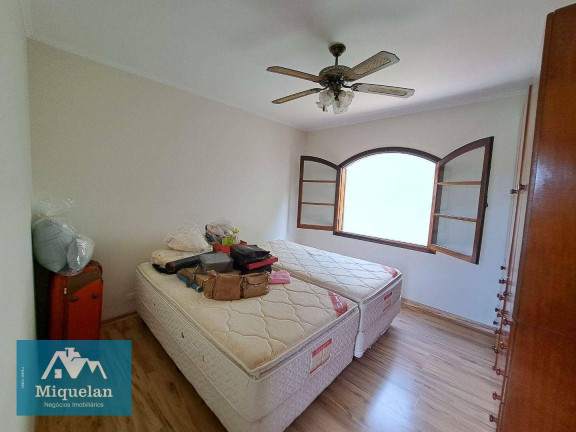 Imagem Casa com 3 Quartos à Venda, 300 m² em Tremembé - São Paulo