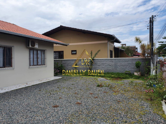 Imagem Casa com 3 Quartos à Venda,  em Joinville