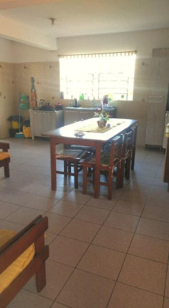 Imagem Casa com 3 Quartos à Venda, 240 m² em Camobi - - Santa Maria
