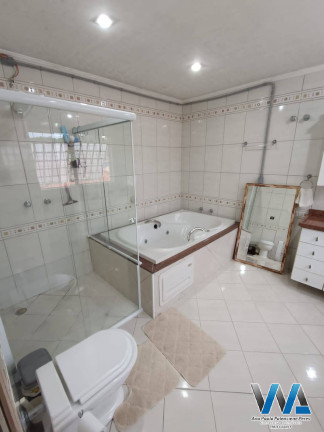 Imagem Casa com 3 Quartos à Venda, 250 m² em Jardim Europa - Bragança Paulista Imagem Casa com 3 Quartos à Venda, 250 m² em Jardim Europa - Bragança Paulista