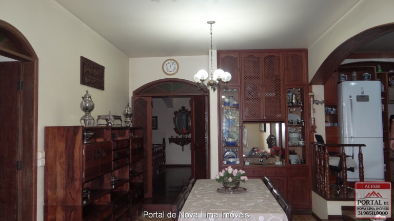 Imagem Casa com 5 Quartos à Venda, 300 m² em Lagoa Do Miguelão - Nova Lima Imagem Casa com 5 Quartos à Venda, 300 m² em Lagoa Do Miguelão - Nova Lima