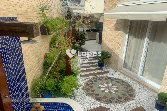 Foto do imóvel Imóvel com 4 Quartos à Venda, 315 m² em Enseada - Guarujá