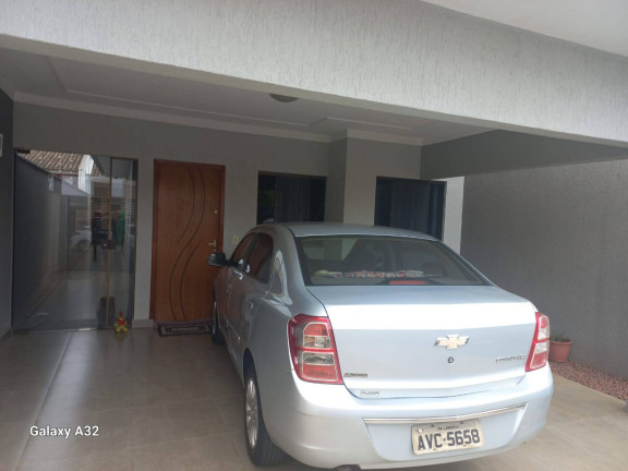 Imagem Casa com 3 Quartos à Venda, 130 m² em Jardim Petrópolis - Arapongas Imagem Casa com 3 Quartos à Venda, 130 m² em Jardim Petrópolis - Arapongas