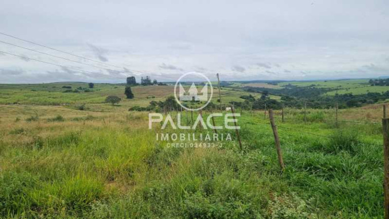 Imagem Fazenda à Venda, 400 m² em Centro - Anhembi Imagem Fazenda à Venda, 400 m² em Centro - Anhembi