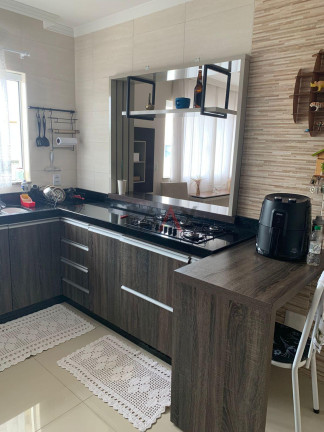 Imagem Casa com 2 Quartos para Alugar, 327 m² em Centro - Guarapuava Imagem Casa com 2 Quartos para Alugar, 327 m² em Centro - Guarapuava