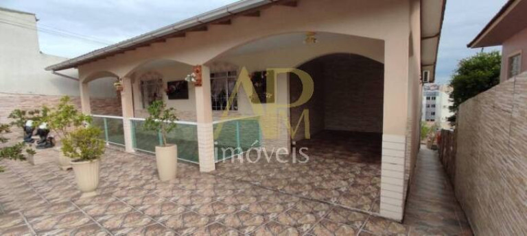 Imagem Casa com 3 Quartos à Venda, 250 m² em Jardim Janaína - Biguaçu Imagem Casa com 3 Quartos à Venda, 250 m² em Jardim Janaína - Biguaçu