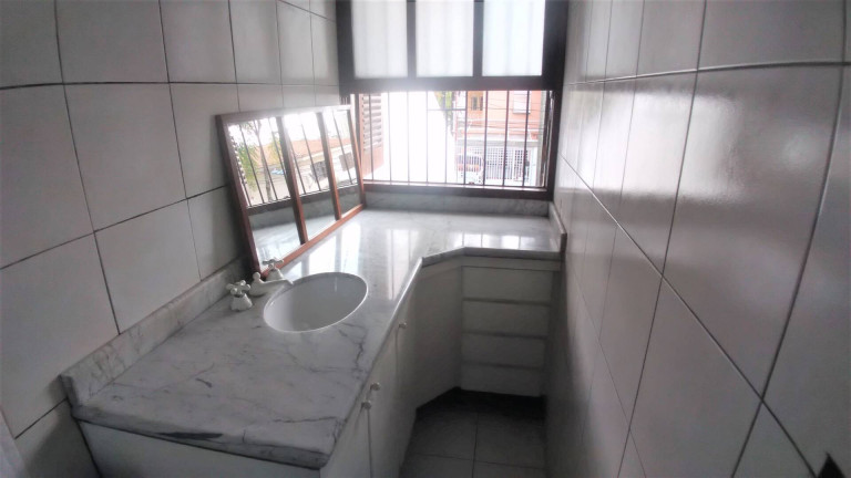 Imagem Casa com 4 Quartos à Venda, 220 m² em Vila Inglesa - São Paulo