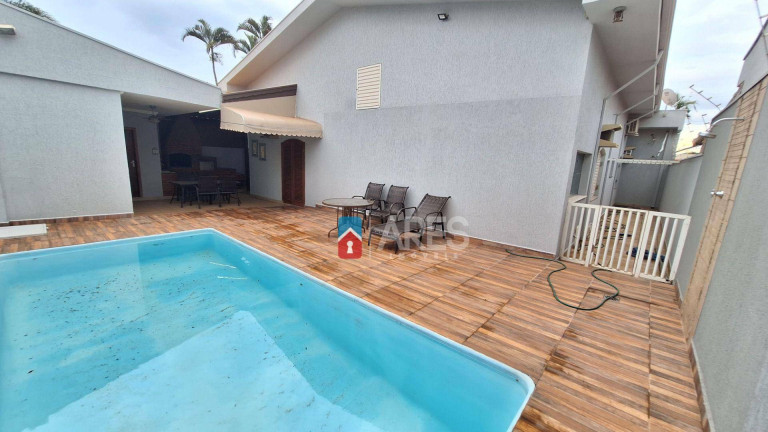 Casa com 3 Quartos para Alugar, 270 m² em Jardim Colina - Americana