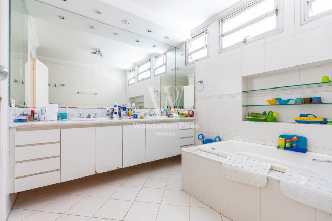 Imagem Apartamento com 3 Quartos à Venda, 335 m² em Itaim Bibi - São Paulo