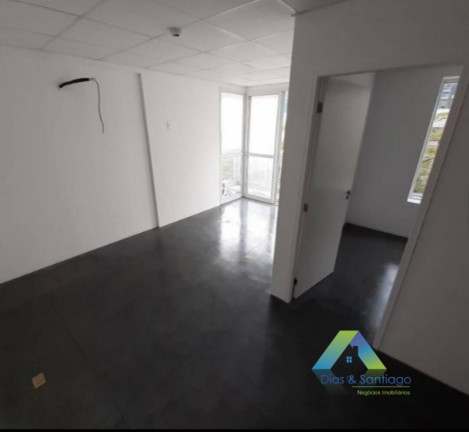 Sala Comercial à Venda, 48 m² em Liberdade - São Paulo