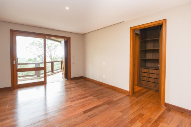 Imagem Apartamento com 3 Quartos à Venda, 279 m² em Planalto - Gramado