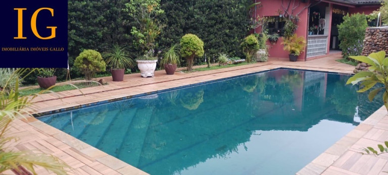 Sobrado com 4 Quartos à Venda,  em Vila Bocaina - Mauá