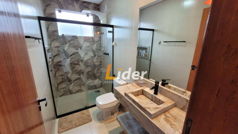 Imagem Casa com 4 Quartos à Venda, 300 m² em Nova Gramado - Juiz De Fora Imagem Casa com 4 Quartos à Venda, 300 m² em Nova Gramado - Juiz De Fora