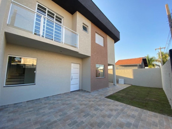 Casa com 3 Quartos à Venda, 140 m² em Nova Cerejeira - Atibaia