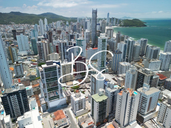Imagem Apartamento com 3 Quartos à Venda, 134 m² em Centro - Balneário Camboriú