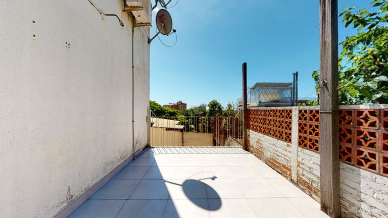 Imagem Imóvel com 3 Quartos à Venda, 68 m² em Menino Deus - Porto Alegre Imagem Imóvel com 3 Quartos à Venda, 68 m² em Menino Deus - Porto Alegre