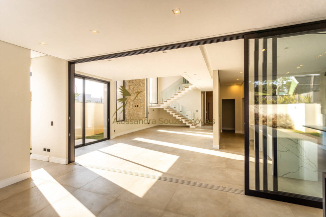Imagem Casa com 4 Quartos à Venda, 416 m² em Alphaville - Santana De Parnaíba Imagem Casa com 4 Quartos à Venda, 416 m² em Alphaville - Santana De Parnaíba